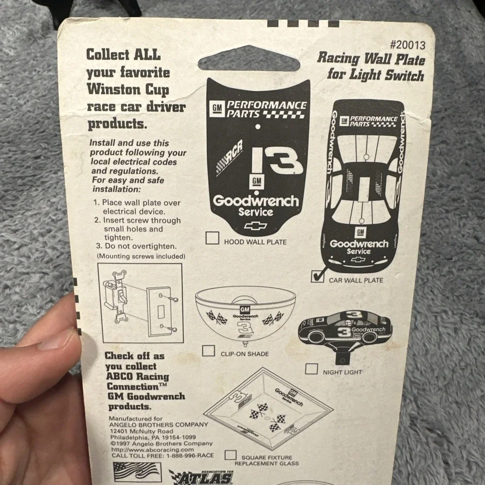 Vintage NASCAR #20013 GM Performance Light Switch Cover Racing Boys Bedroom